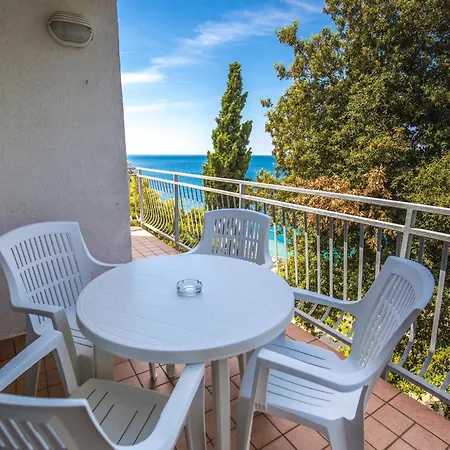 Курортный комплекс Horizont Пула