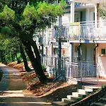 度假村 霍里桑特假日酒店 2*